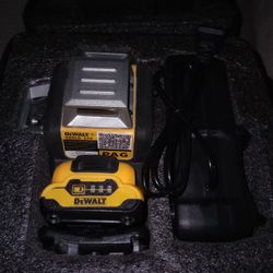 DeWalt Level Laser 12 Volt With Battery And Bag. $125 obO