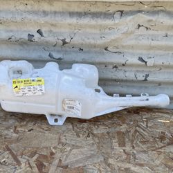 2010-2015 Chevy Camaro Windshield Washer Fluid Reservoir Assembly OEM (contact info removed)3
