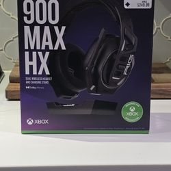 900 MAX HX
WIRELESS HEADSET WITH BLUETOOTH AND BASE STATION (NEW IN BOX SEALED)