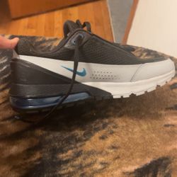 Nike Air Max Pulse Size 7.5