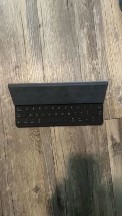 Apple Smart Keyboard