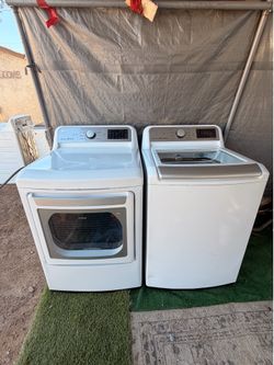 Lg washer & *GAS* dryer