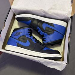 Jordan 1 Mid Royal (2020) Size 10.5 Moving Selling A Lot of My Shoes Brand New $120 OBO Pick Up Only