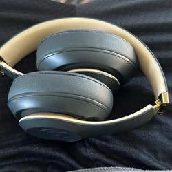 Beats Studio 3 ( Skyline Edition)