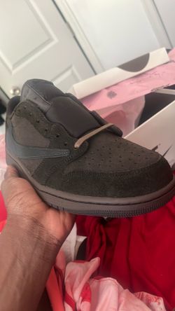Travis Scott velvet brown size 11