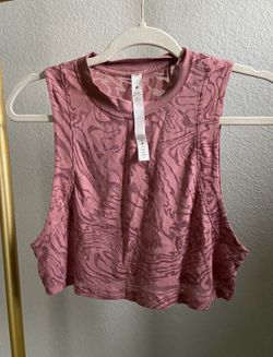 Lululemon crop tank
