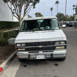 1995 Chevy G20 Van (clean Title)