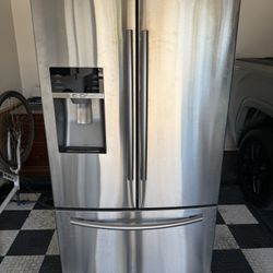 FREE Refrigerator *check description* 