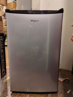 Whirlpool Mini Fridge