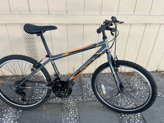 Huffy bike tires size 24 everything works good have 15 speeds