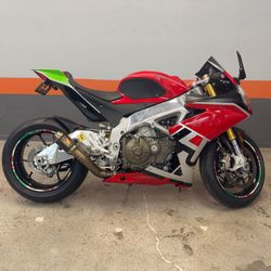 2015 Aprilia RSV4 – Only 9,650 Miles, Excellent Condition