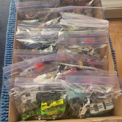 Hot Wheels Lot Of 20 Bags