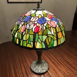 Tiffany Style Lamp