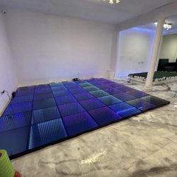 Brand New 20 X 20 Foot Infinity LED Floor