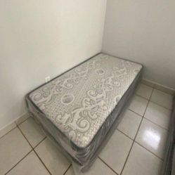 BRAND NEW TWIN Size Mattress With Box Spring set Plush Individuales TWIN BED 