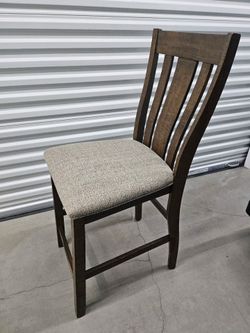 Table and 4 chairs
