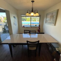 ITALIAN CALLIGARIS Extendable Dining Room Table