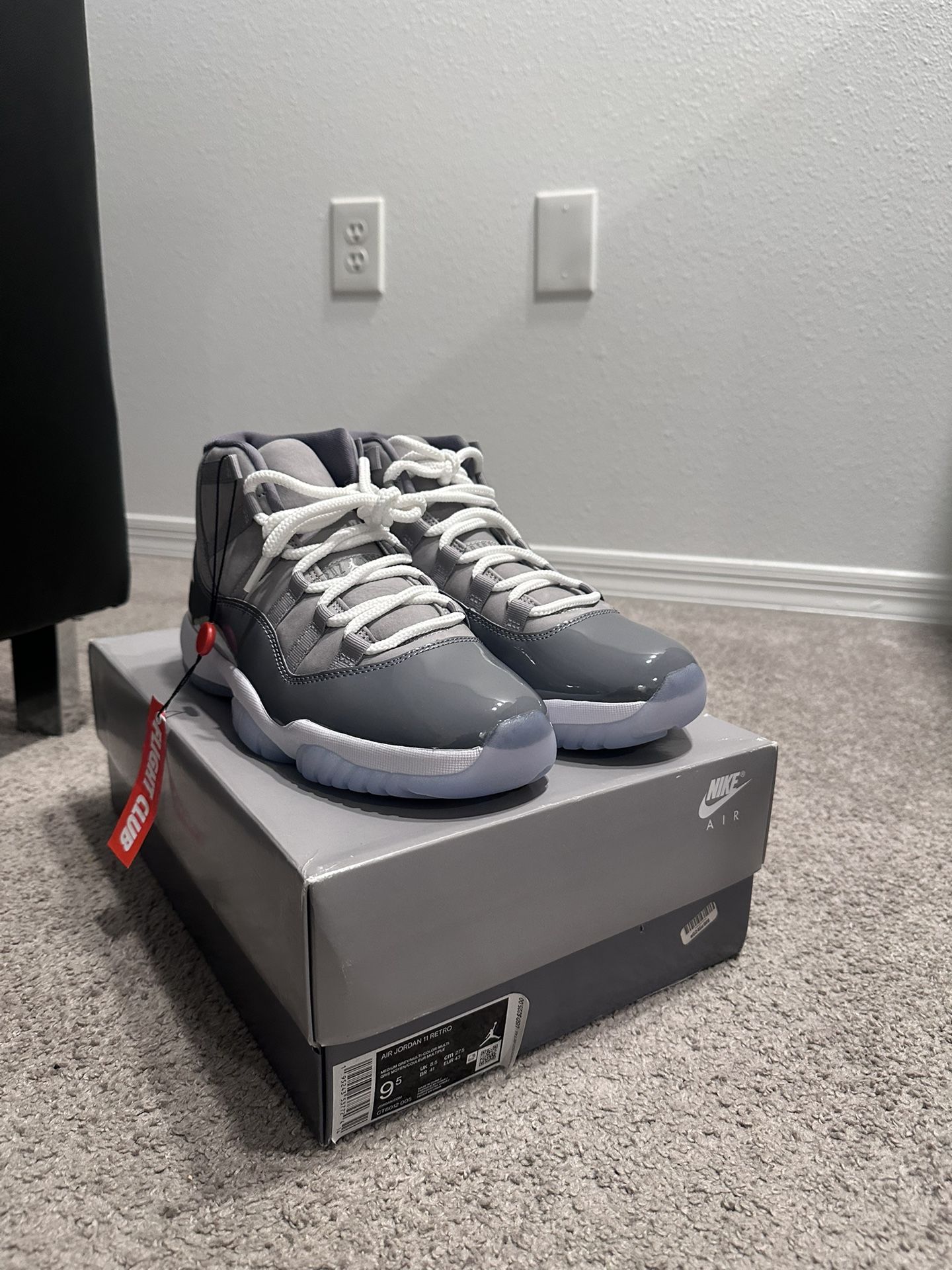 DS Jordan 11 Cool Grey