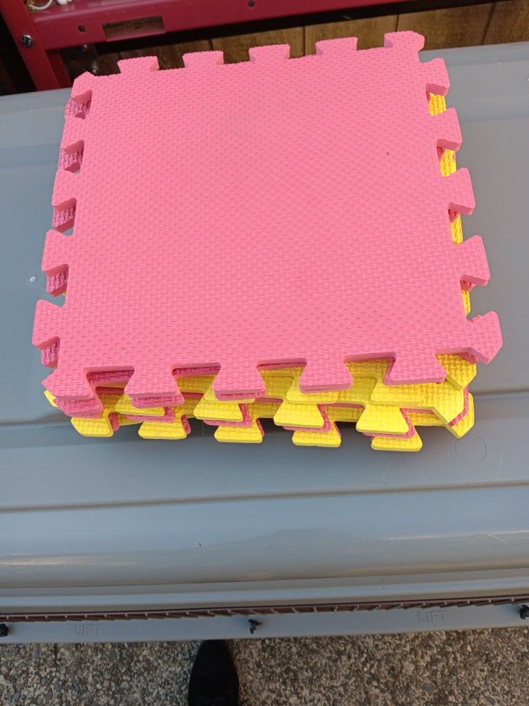8 Pcs Play Mat For Kids Pink And Yellow 
