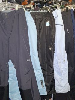 Colection o f new womens ski pants size medim/ large
