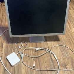 Apple Cinema Moniter
