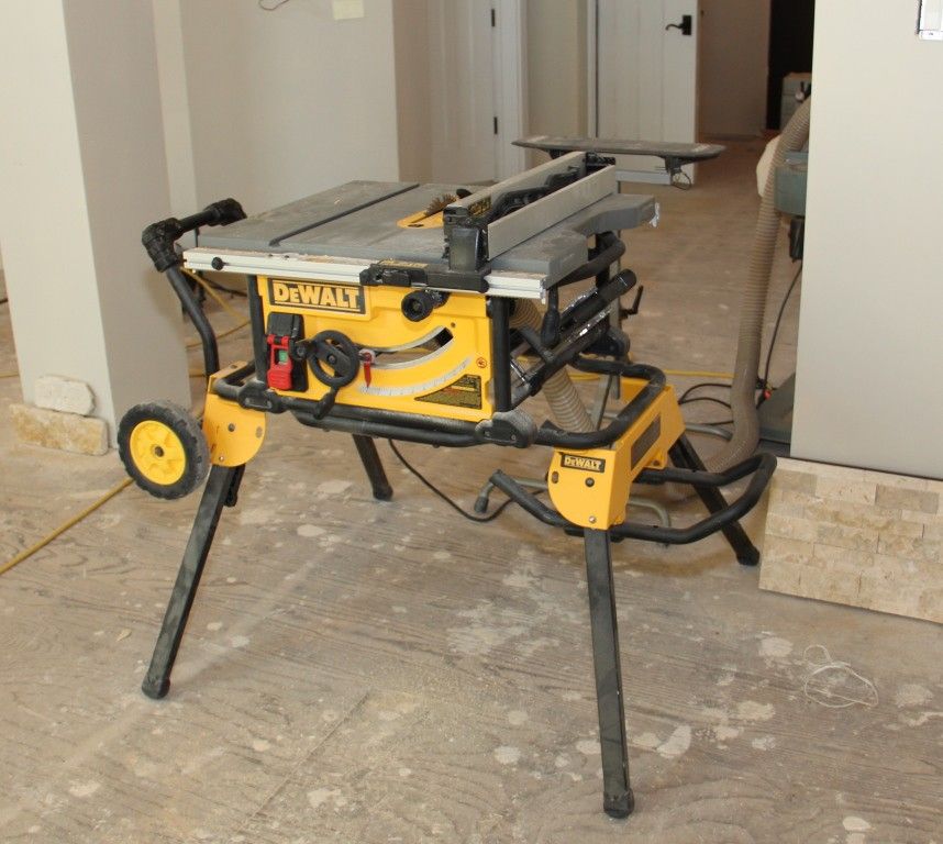 Dewalt 15 Amp 10" Tabel Saw