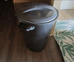 32 gal trash can