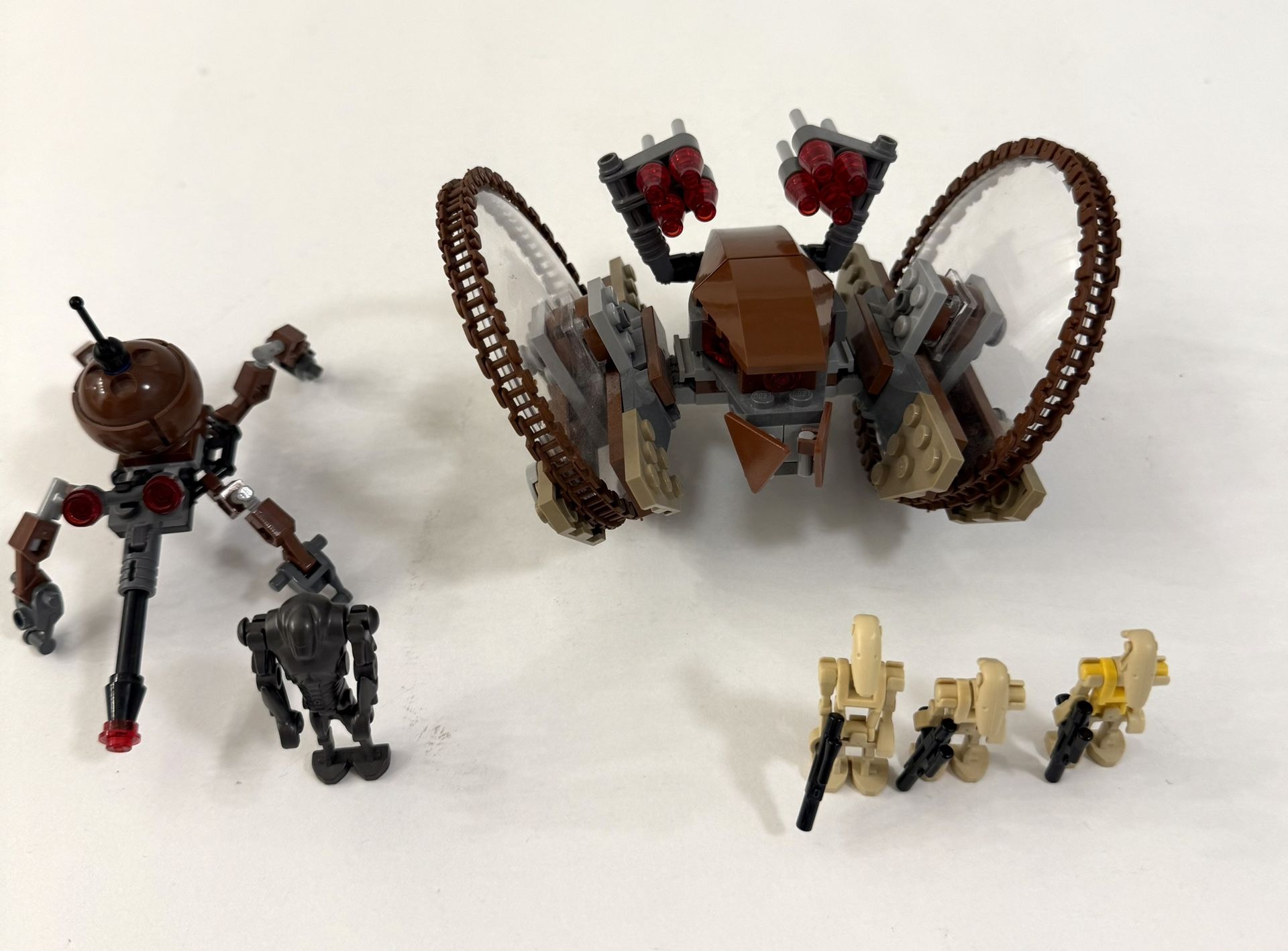 LEGO Star Wars-The Clone Wars – Hailfire Droid & Spider Droid (7670)-COMPLETE 