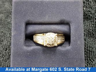 Women's Ring - Yellow Gold 10k (.417) 2.8 grams Size 8.5