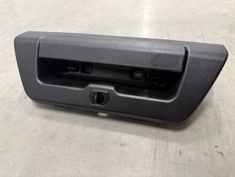 15-20 Ford F150 Rear Tailgate Handle w/ Camera Hole Manual Locks
