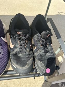 Black Nike Gym Shoes