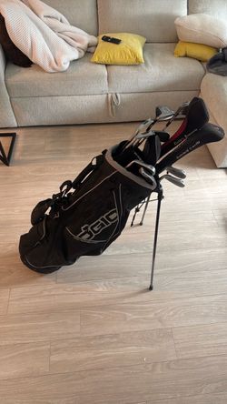 Golf bag and golf clubs