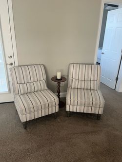 Accent Chairs