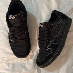 Travis Scott Jordan 1 low