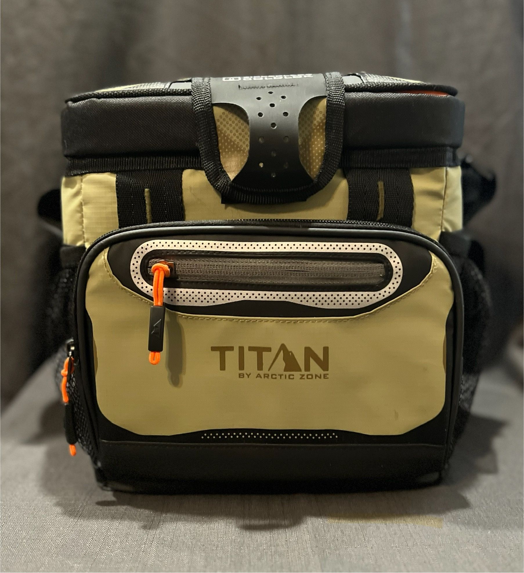 Arctic Zone Titan Deep Freeze Cooler - Zipperless Hardbody Cooler