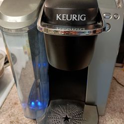 Keurig K75 Platinum Coffee Machine.