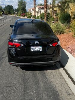 2021 Nissan versa