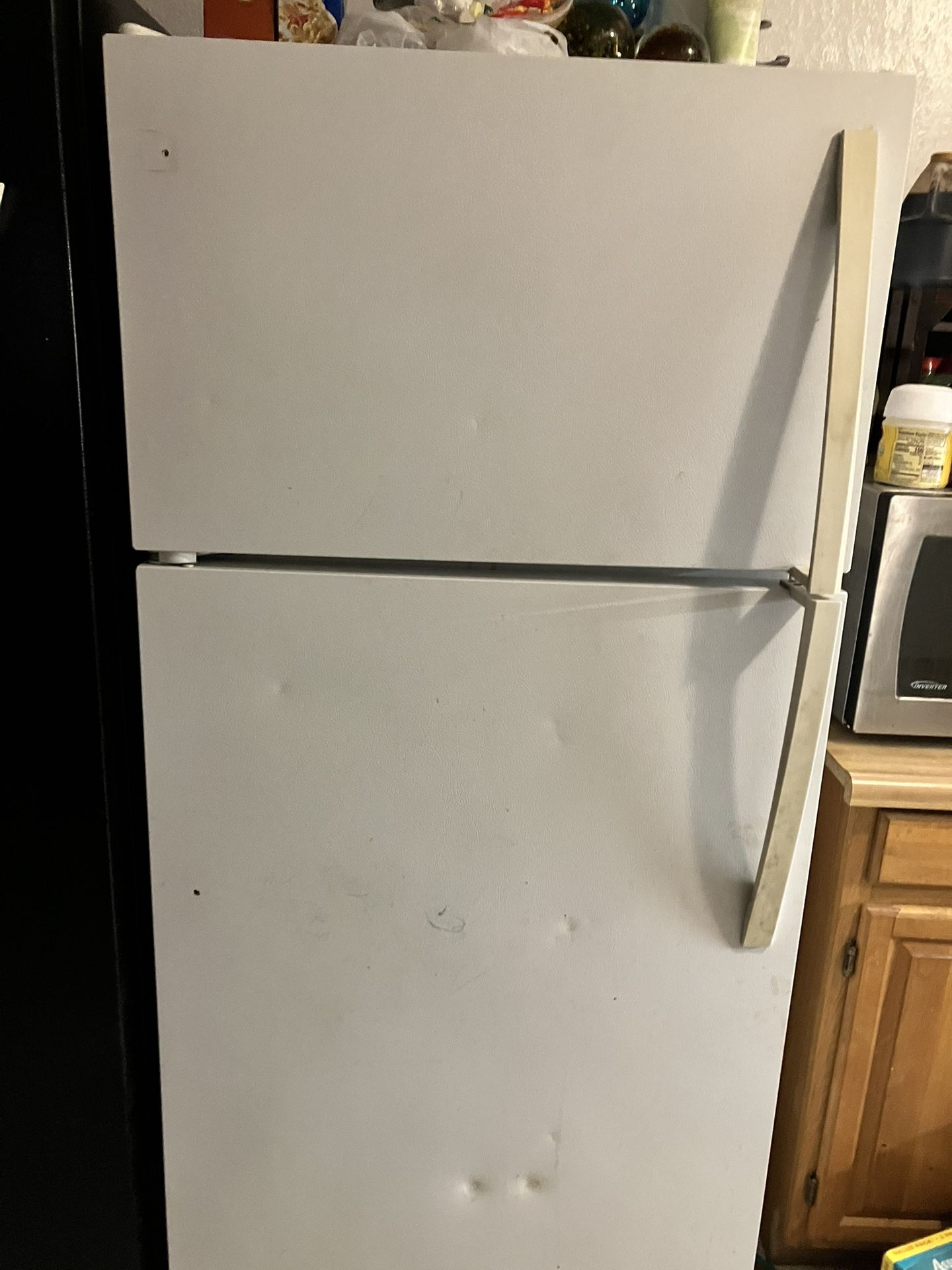 Refrigerator/ Needs To Be Cleaned