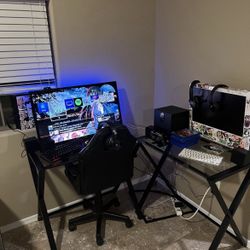 Light up mic 5games NFS heat,the show 20,gta5,nba2k20,Spider-Man Light up keyboard a lot of modes light up mouse pad 30”roku tv I think it is Anime s