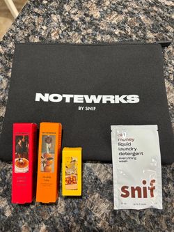 NEW SNIF NOTEWRKS COLOGNE SPRAYS IN CASE $25 for all!
