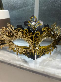 Black and gold lace masquerade mask #masquerade #party #glamour