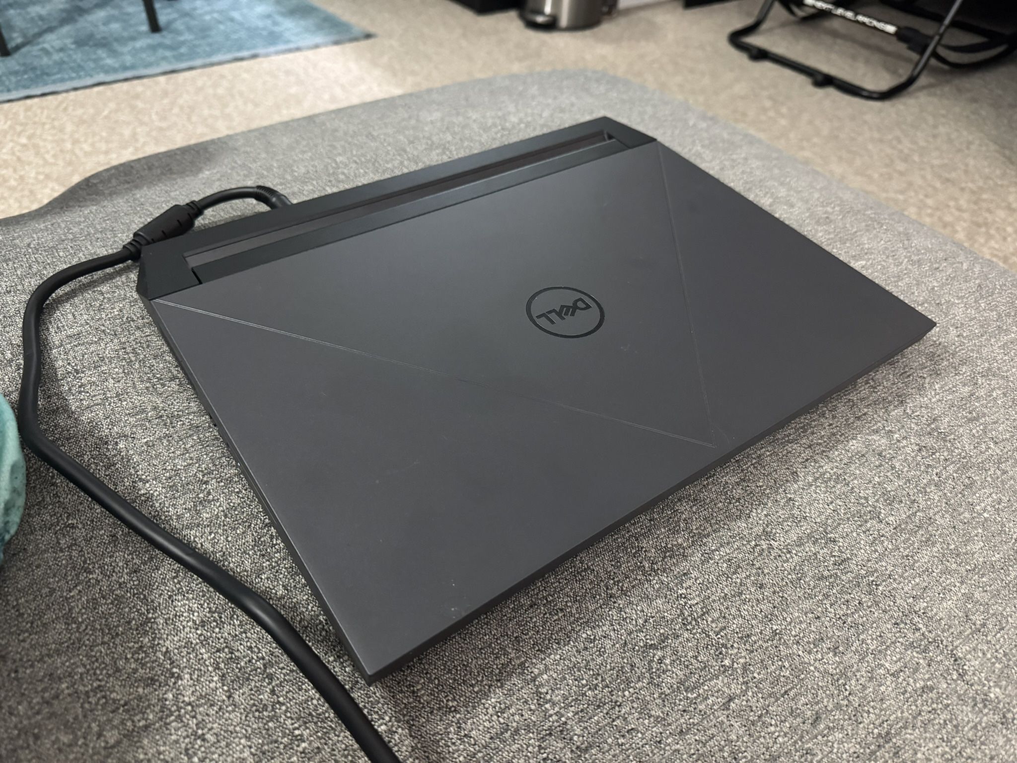 Dell - G15 15.6" 120Hz Gaming Laptop FHD - Intel 13th Gen Core i7 with 16GB Memory - NVIDIA GeForce