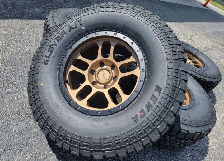 Set Of 5 Ford Bronco 17" HD AGP Wheels 6x139.7 34" Tires 