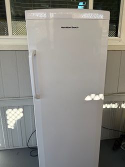 Hamilton Beach HBFRF1100 11 Cu Ft Freezer