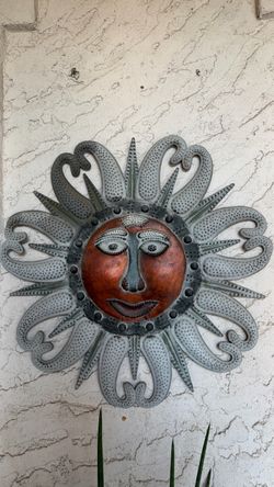 Metal Sun Face Wall Art Decor