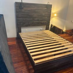 Queen platform Bedroom Set ( Dresser & Nightstand))