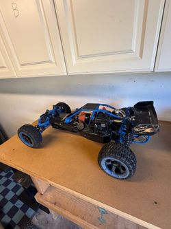 2 Hpi Baja 5b’s!!!!! Both Heavily Modified!