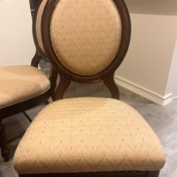 4 Dining Chairs