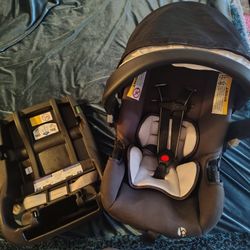 Baby Trend Car Seat