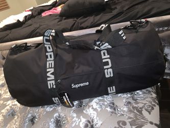Supreme Duffle bag